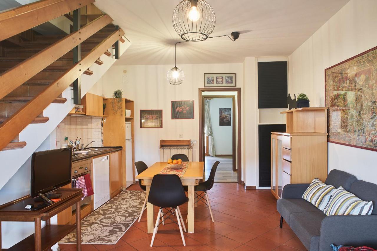 Little Brick House On Siena Hills With Balconies Apartment Exterior foto